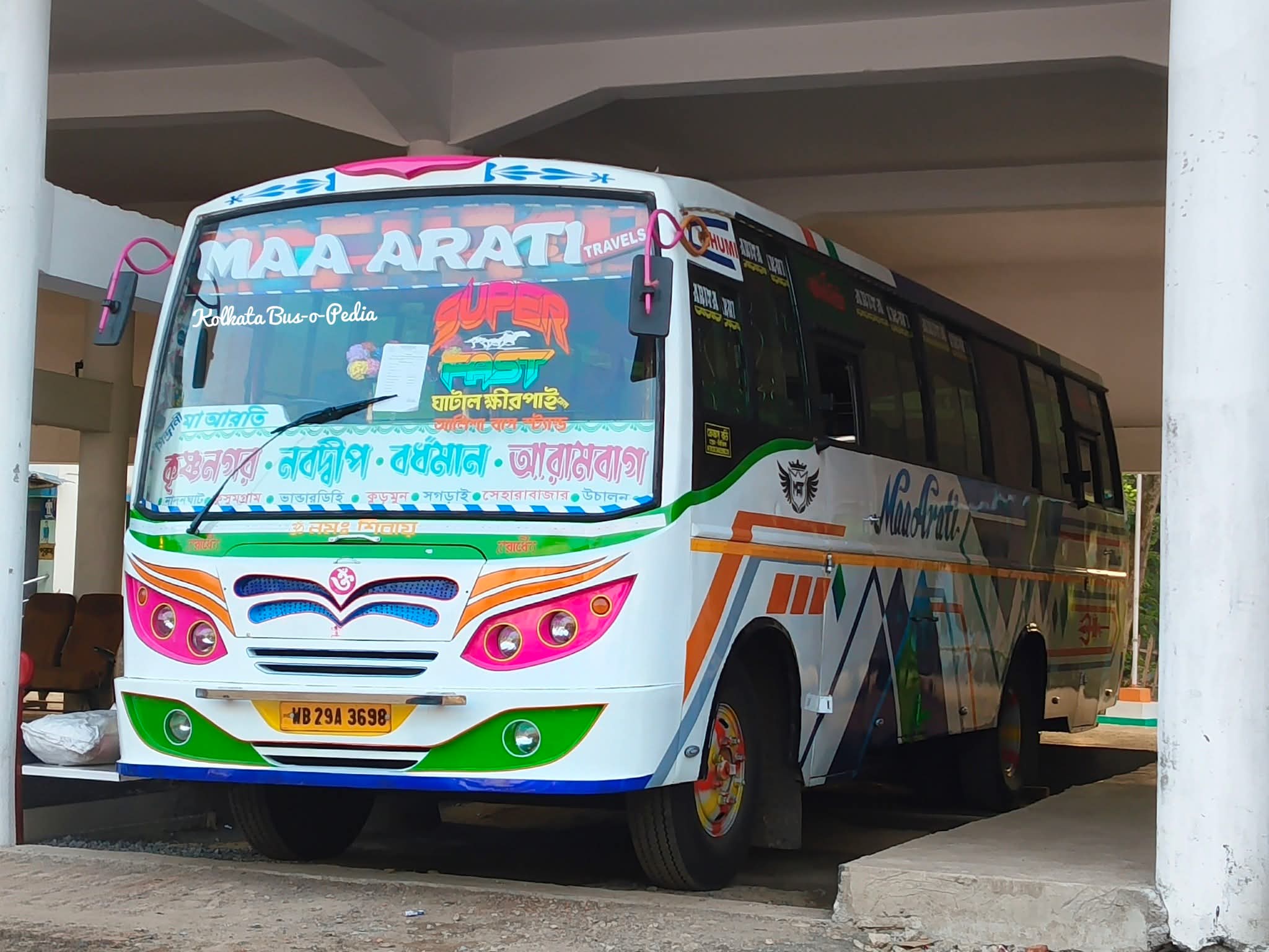 Bus